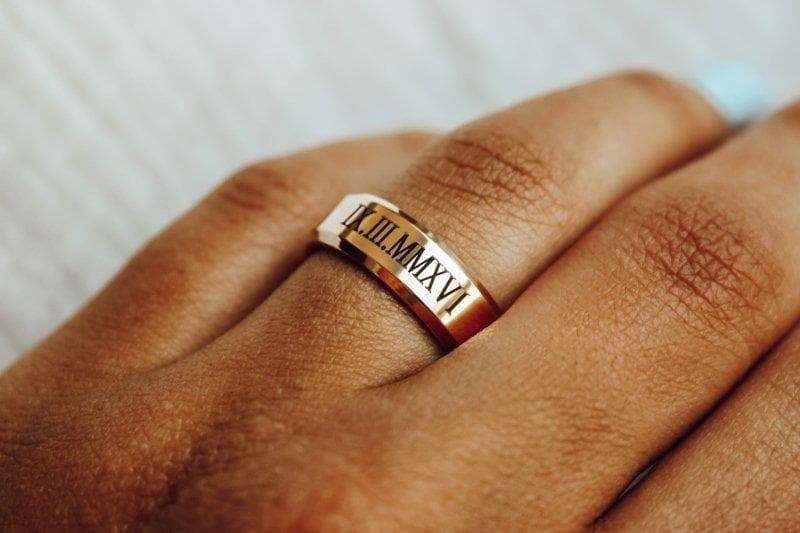 Golden Couple Rings with Customized Engraving